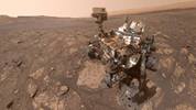curiosity rover on surface of mars